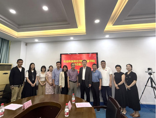 健康学院领导和教师赴遵义医科大...